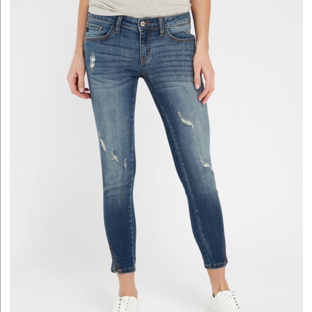 KanCan Twisted Seam Ankle Jeans